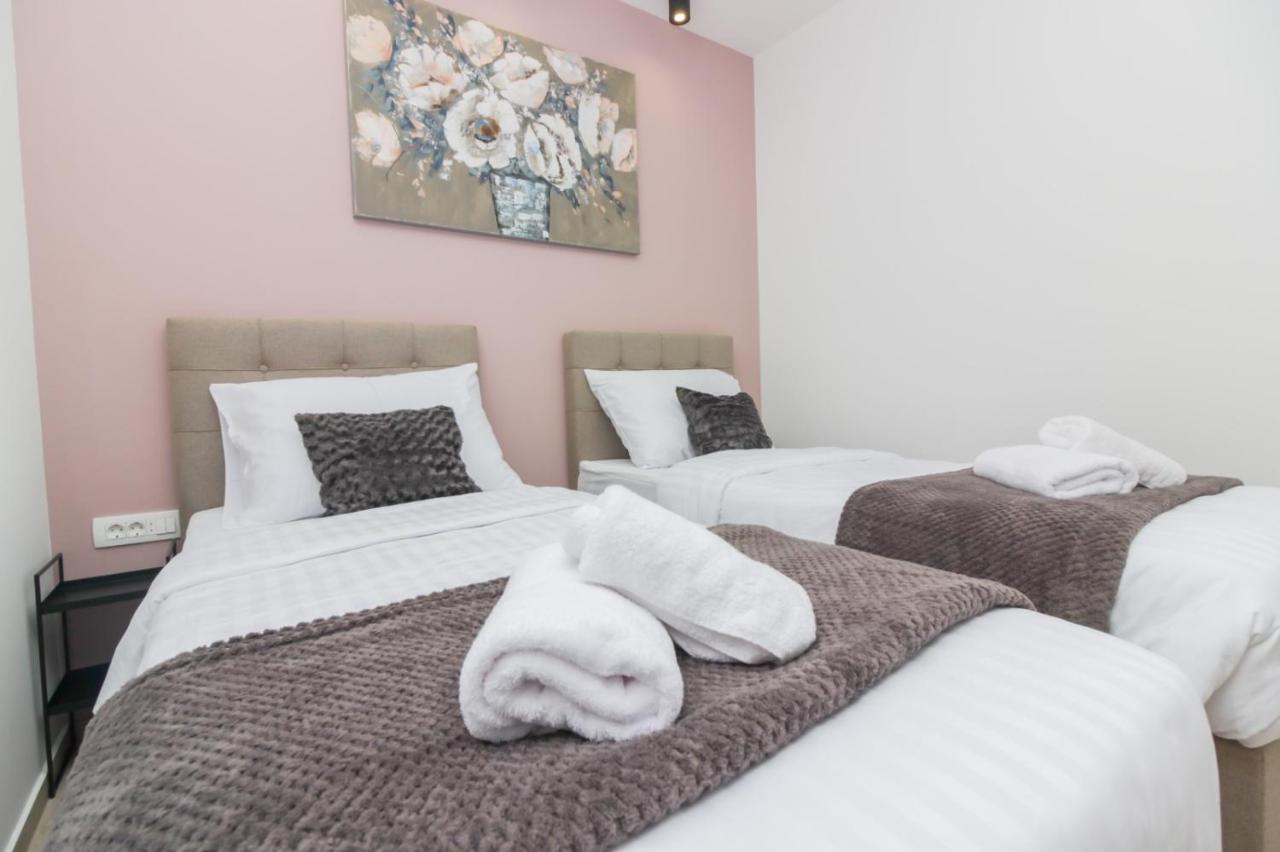 Rooms Zemunik Donji Zemunik Exteriör bild