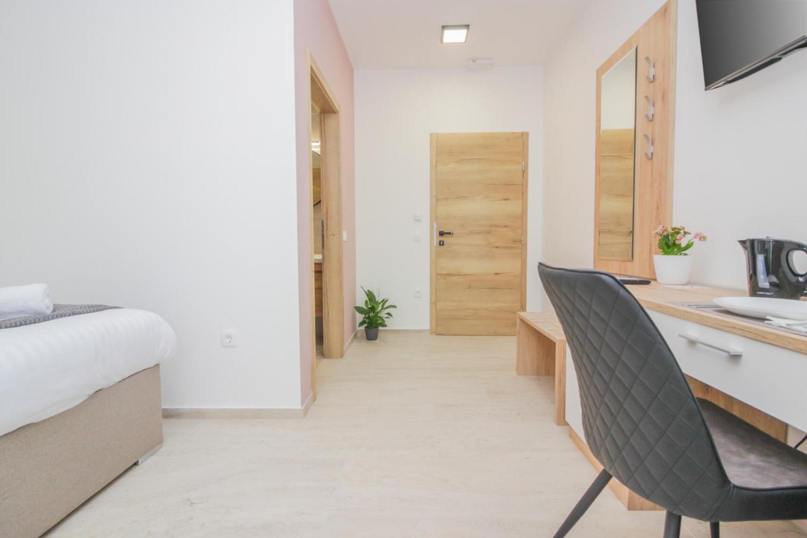 Rooms Zemunik Donji Zemunik Exteriör bild